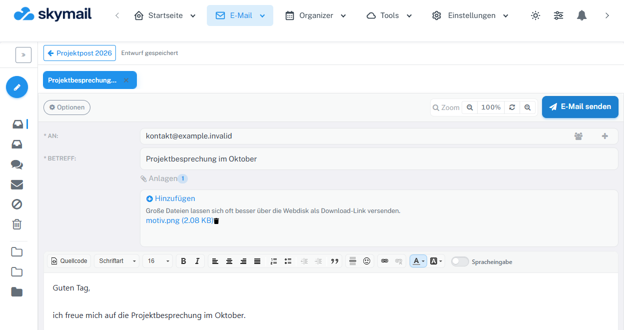 Verfassen-Formular mit geöffnetem Bereich Anlagen und hinzugefügter Datei motiv.png